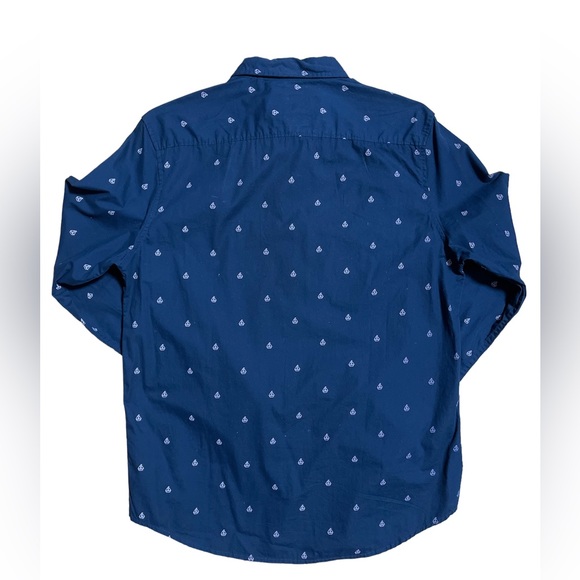 THREE casual collared shirts - Picture 12 of 12